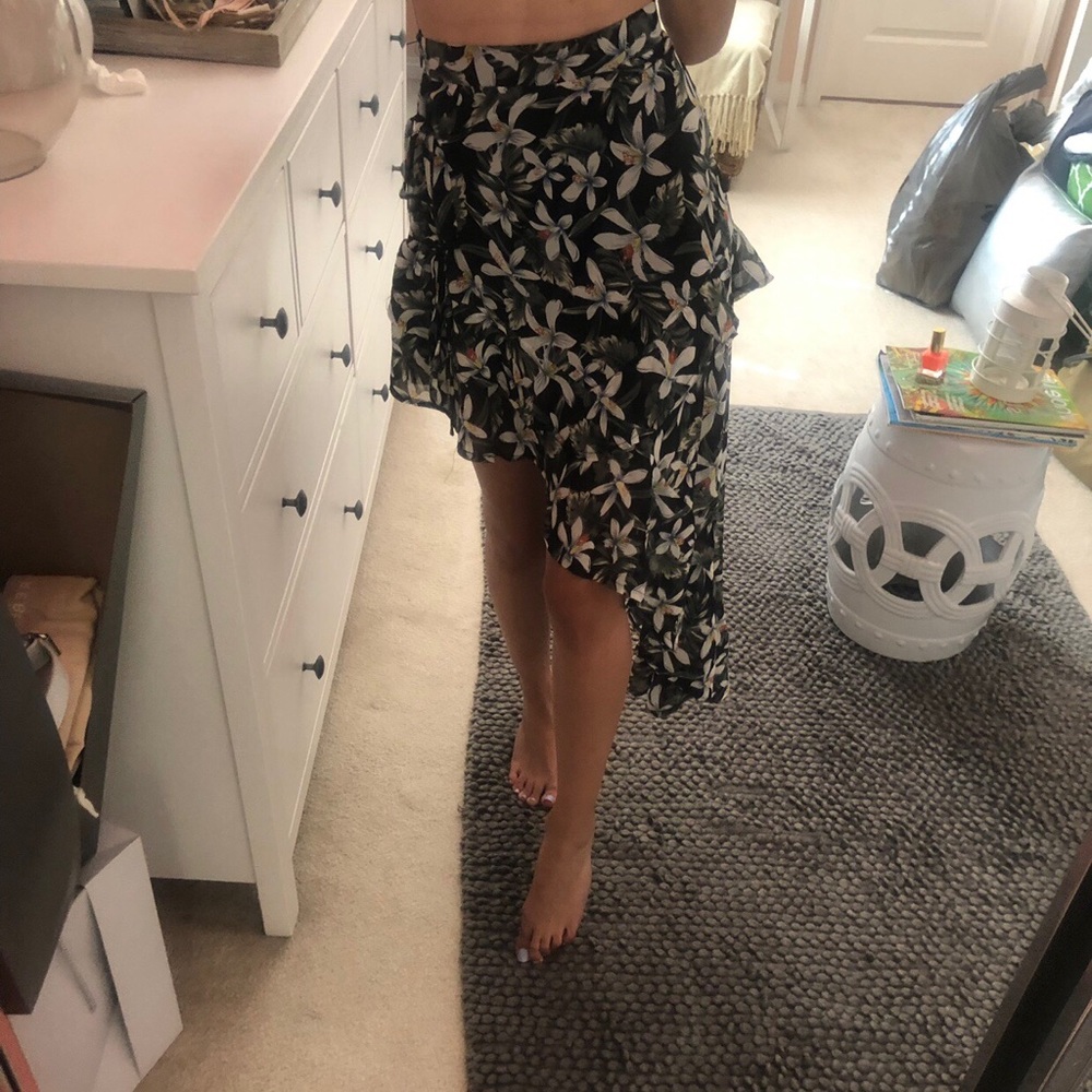 LF SEEK the Label Floral Maxi Asymmetrical Skirt
